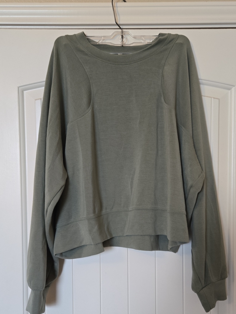 HALARA Relaxed Sage Green Pullover Sweatshirt
